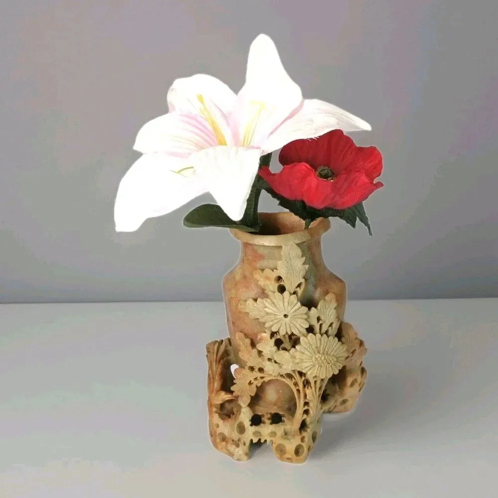 Vintage Hand Carved Single Soapstone Chinese Vase 6.25